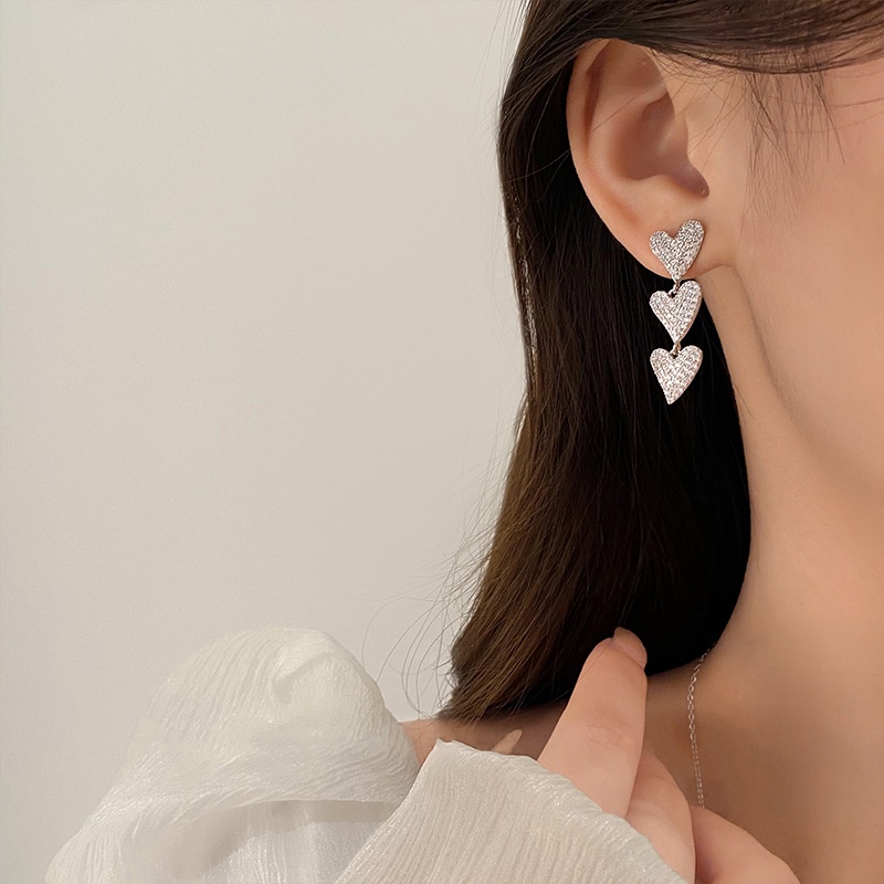 Anting Panjang Desain Hati Aksen Zirkon Gaya Korea Untuk Wanita