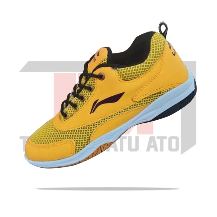 SEPATU OLAH RAGA BADMINTON MERK LINNING PRODUK LOKAL / SEPATU OLAH RAGA BADMINTON MERK ONGKIR NOL