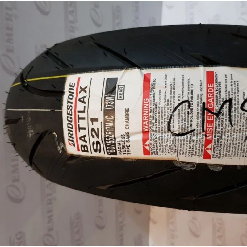 BAN BATTLAX BRIDGESTONEUKURAN 
120/70-17
180/55-17
S21