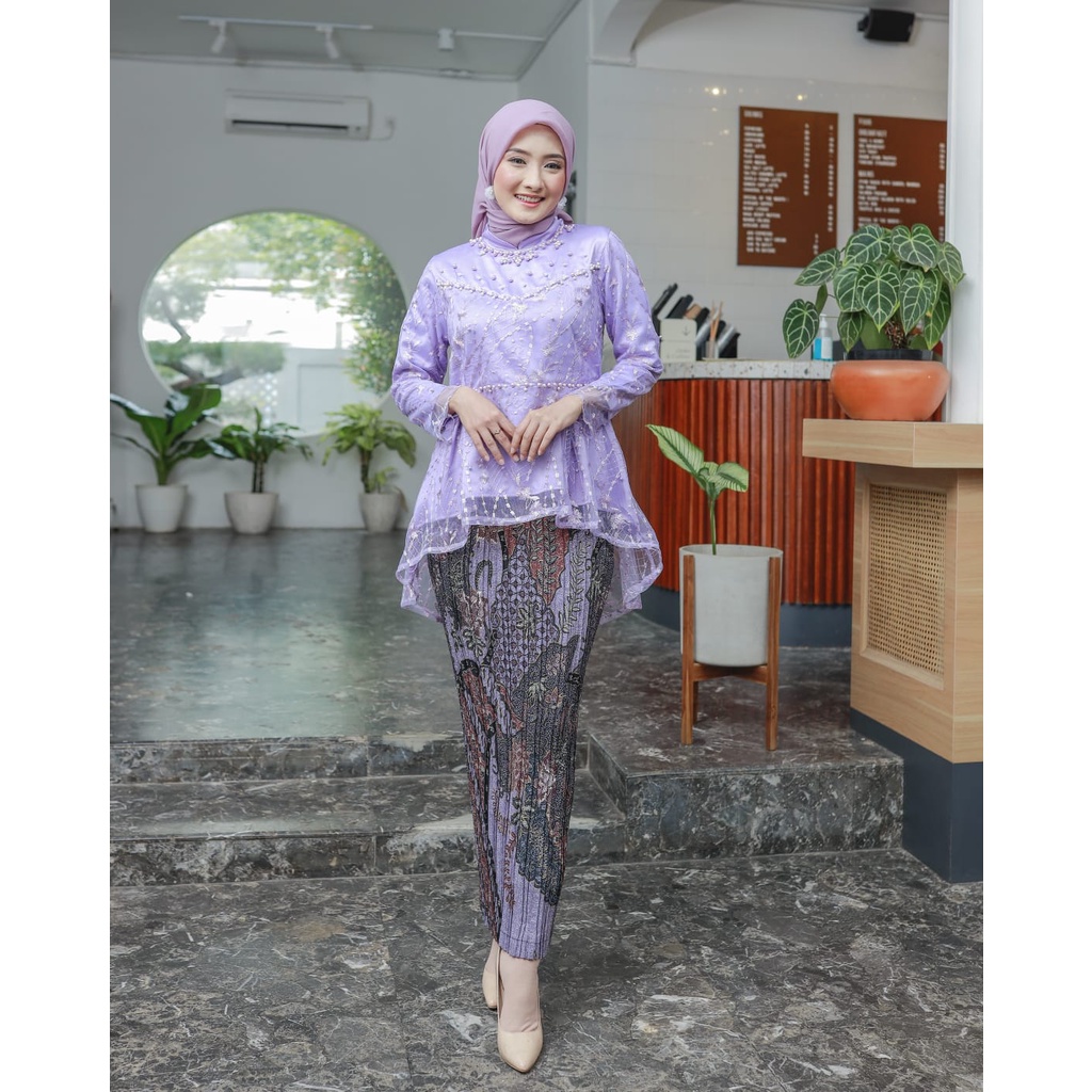 Vanriz Kebaya-Set Kebaya Tile Angela Rok Plisket