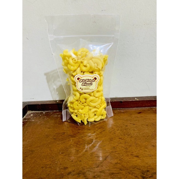 

Markonah Adekakaknyamil Pouch