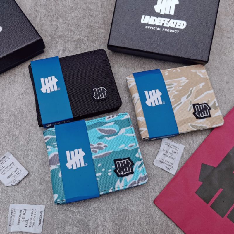 Wallet / Dompet Pria Undefeated Short Multipel Card Slot