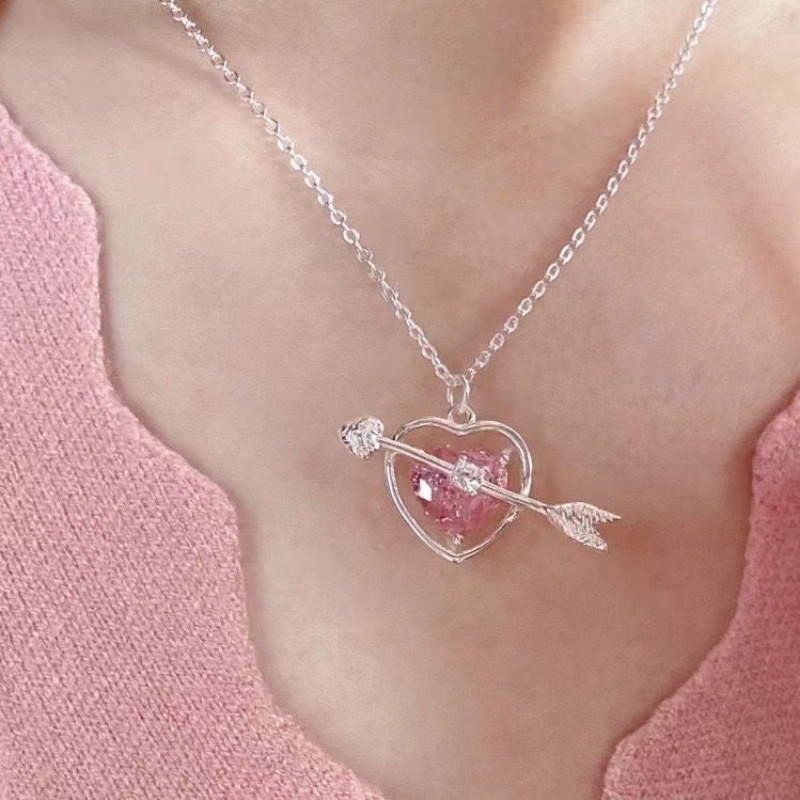 Satu Panah Melalui Hati Populer Manis Peach Heart Berongga Liontin Kalung Klavikula Elegan