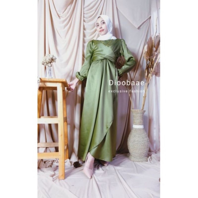 [SALE] Dress pesta dress wisuda dress satin by Dioobaae