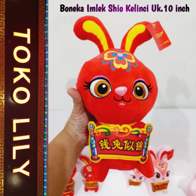 Boneka Imlek Shio Kelinci / Plush Toy Kelinci 2023 / Dekorasi Imlek / Souvenir Imlek 2023 / Stuffed Toys Kelinci Imlek