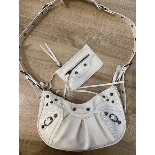 PRELOVED TAS FASHION BALENC CAGOLE HALF MOON HOBO FREE PAPERBAG