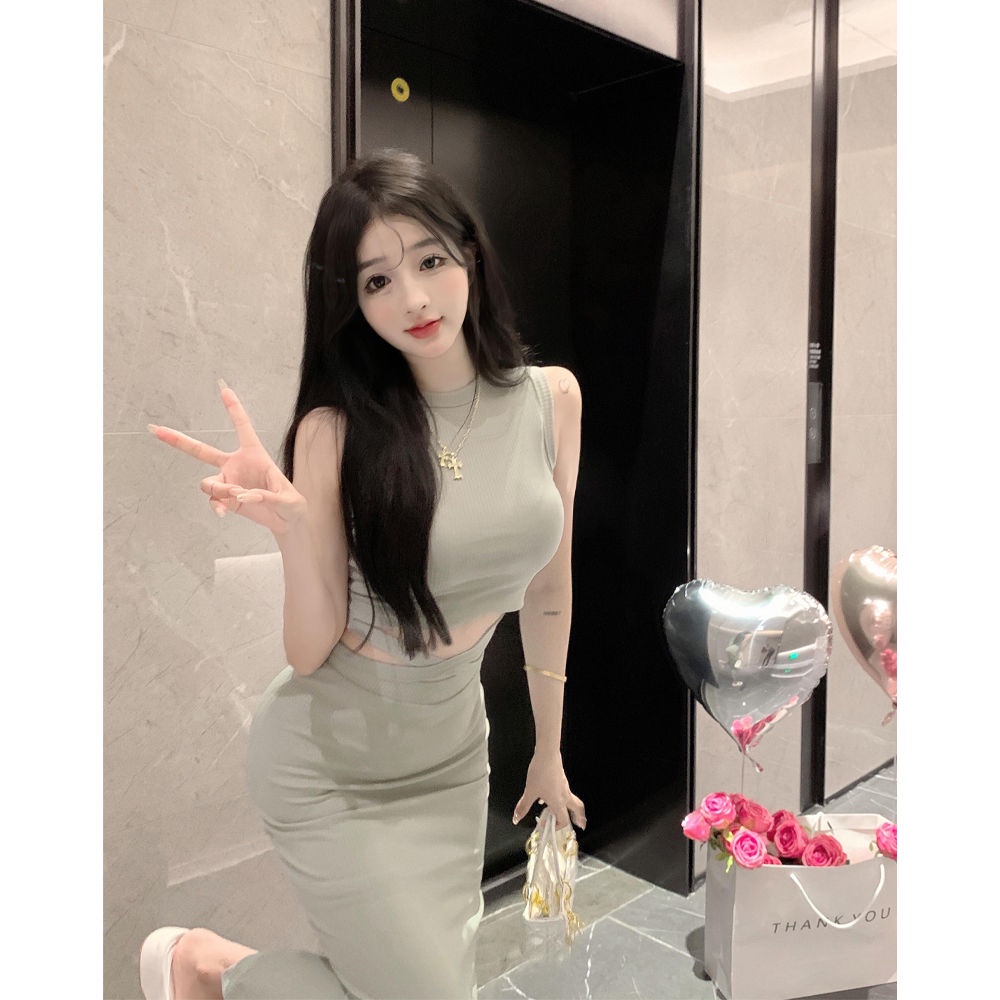 Suhao Pure Desire High Neck Sleeveless Dress Hati-hati Mesin Vest Top Design Sense High Waist Slit Setelan Rok Wanita