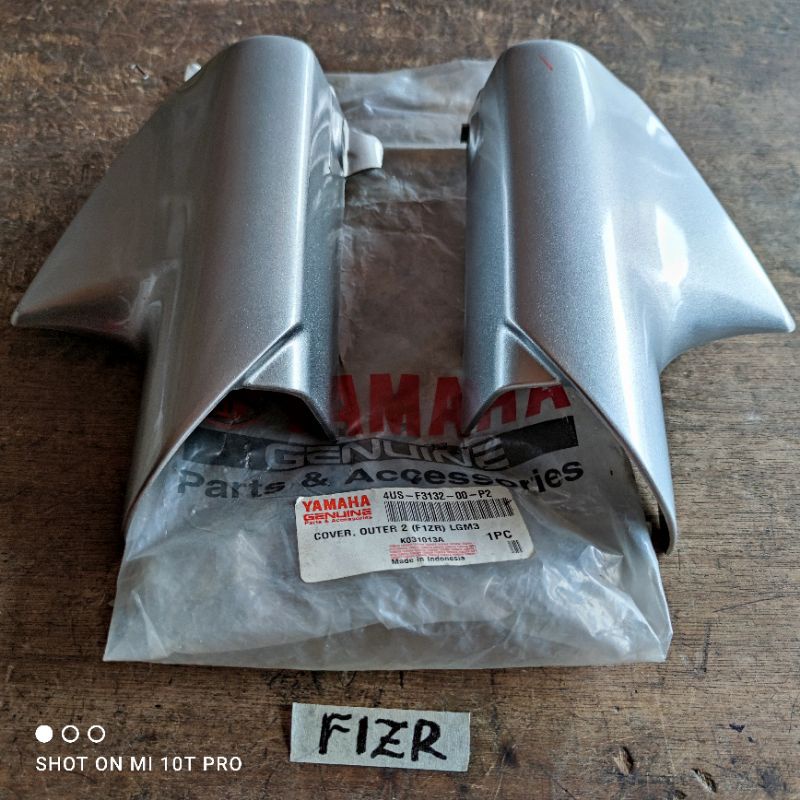 Tutup Shock Depan Yamaha FIZR Silver Original Yamaha