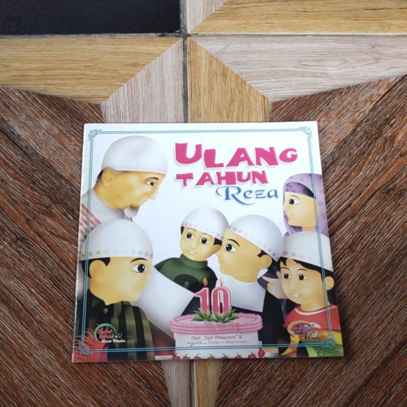 Buku Cerita Ulang Tahun Reza