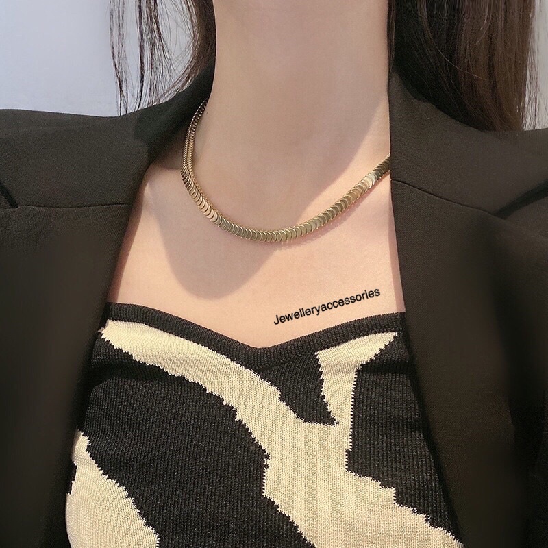Kalung Titanium Gold Model Terbaru Vintage Elegan Korea Fashion Style