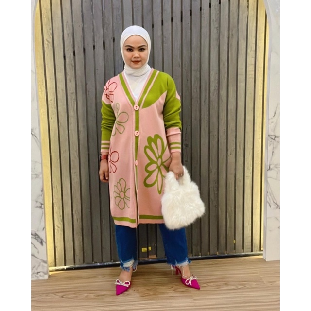 B0914 // B1333 Hana Outer