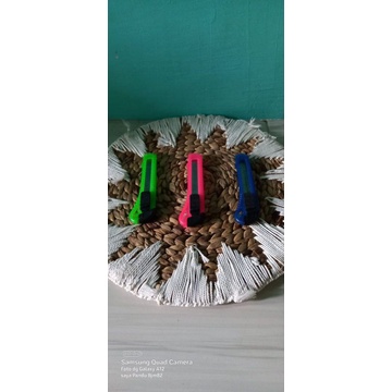 

CUTTER WARNA