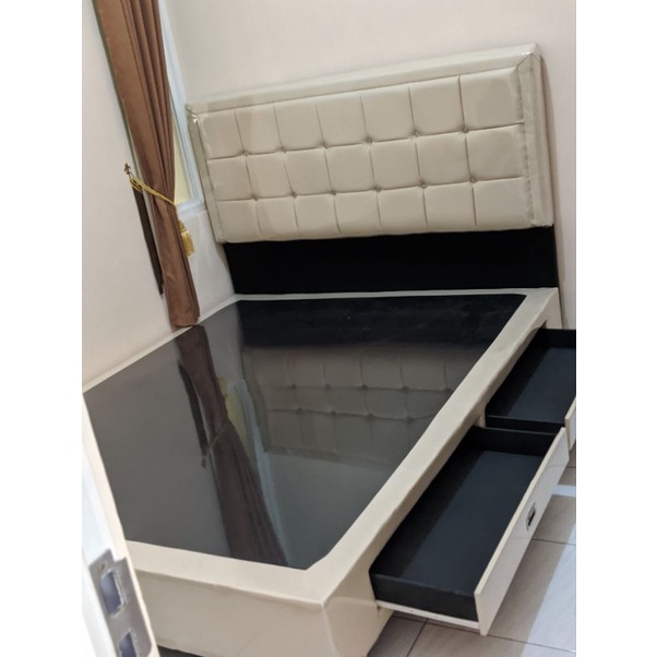 Dipan Kasur Divan Springbed Tempat Tidur Modern Laci