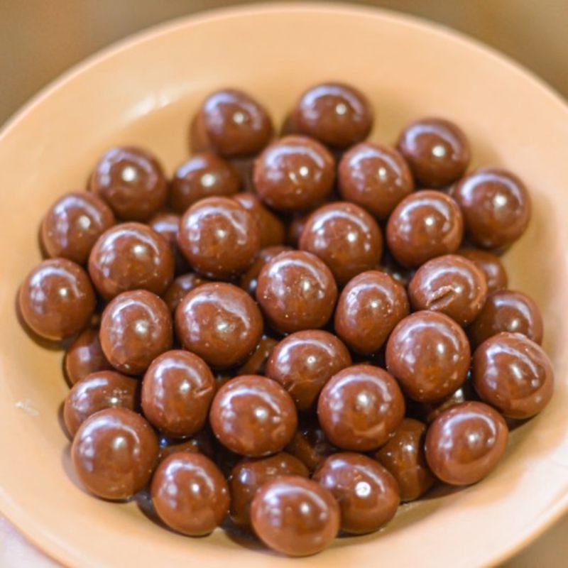 

BISCUIT CHOCOBALL MINI CHACHA PIYO BOLA COKELAT CEMILAN KILOAN