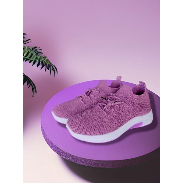 SEPATU WANITA SNEAKERS SEPATU JALAN JALAN SEPATU CANTIK SEPATU OLAHRAGA