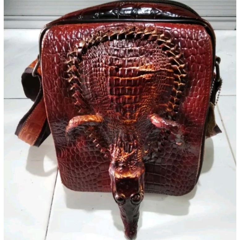 Tas Kulit Pria Souvenir Buaya