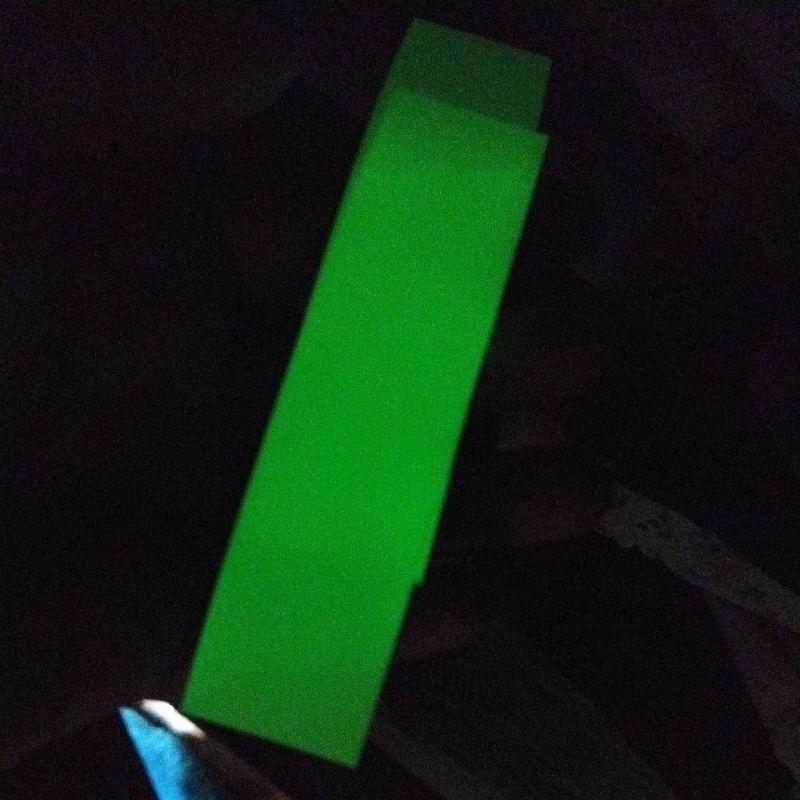 skotlet pancing 2,5 x 10 cm. stiker glow in the dark