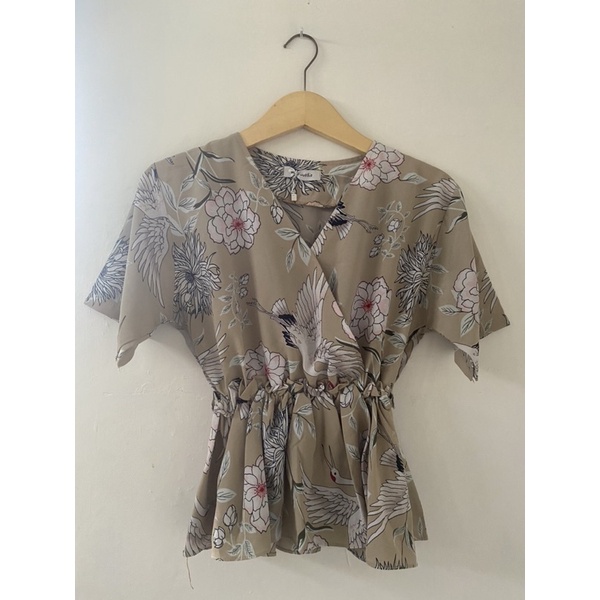 mayoutfit blouse preloved