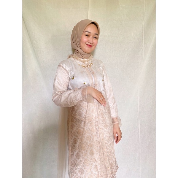 Ljubav.id - Outer - Rok Lilit - Ruby Set : Outer Chantily satu set dengan Rok Lilit Songket Palemban