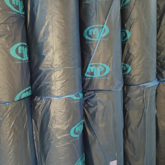

BUBBLE WRAP - Hitam/Black