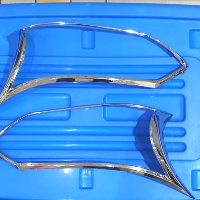 garnis lis lampu depan grand new avanza xenia 2015-2018 chrome