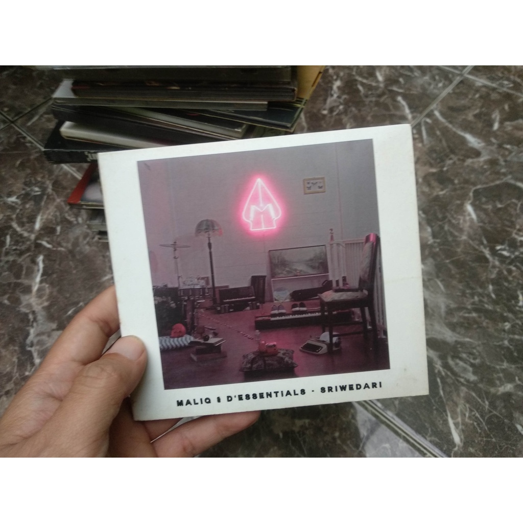 CD MALIQ N DESSENTIAL ALBUM SRIWEDARI