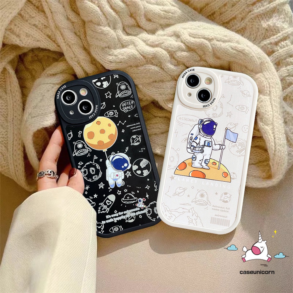 Case Samsung A14 5G A04 A13 A04s A50s A30s A12 A23 A50 A32 A03 A53 A03s A73 A02s A21s A52s A22 A33 A1 A20s A72 A52 A31 A10s A20 M23 A71 A51 Casing NASA Luar Angkasa Astronot Kartun Lembut