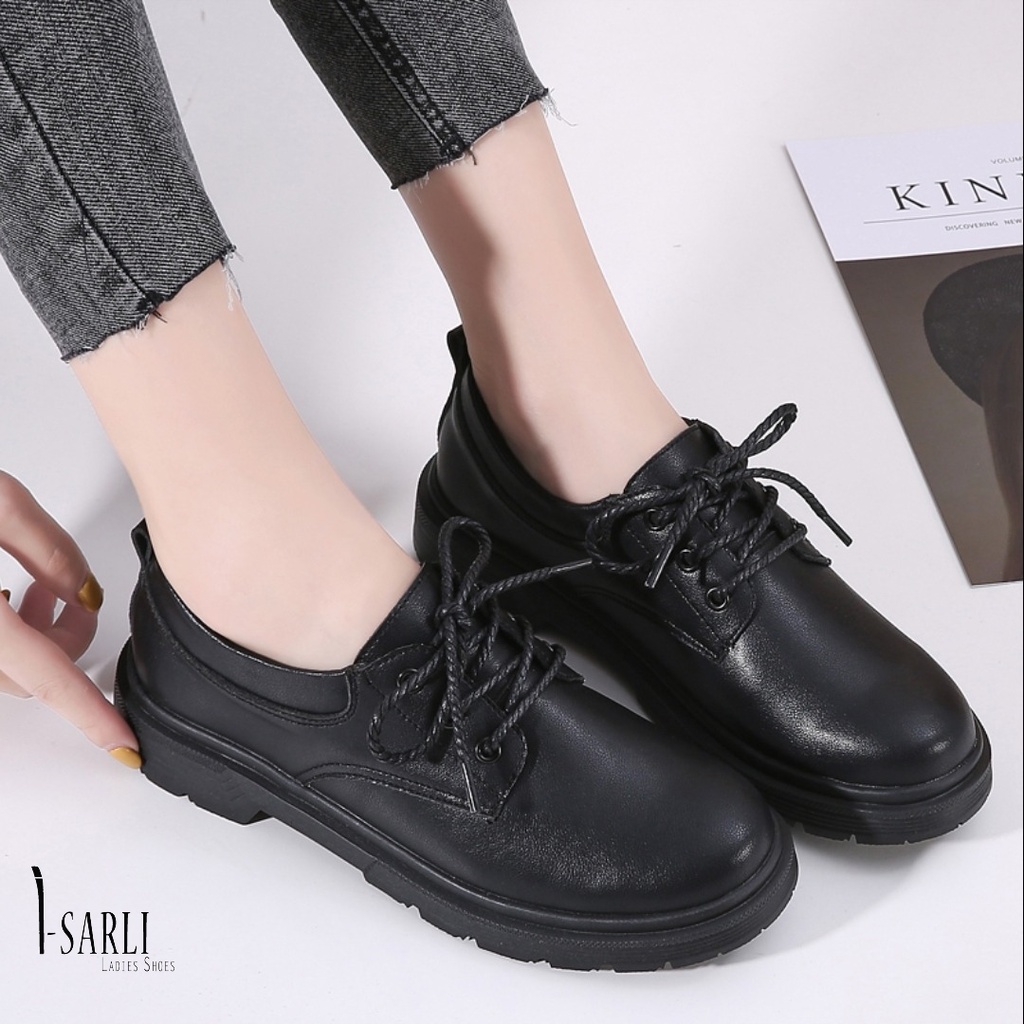 Isarli Shoes 9028 sepatu Docmart wanita