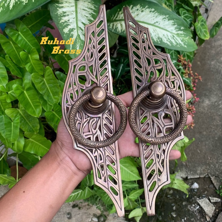 Handle Pintu Gebyok Kuningan / Tarikan Pintu Rumah Gebyok Kuningan Antik Motif Gunungan