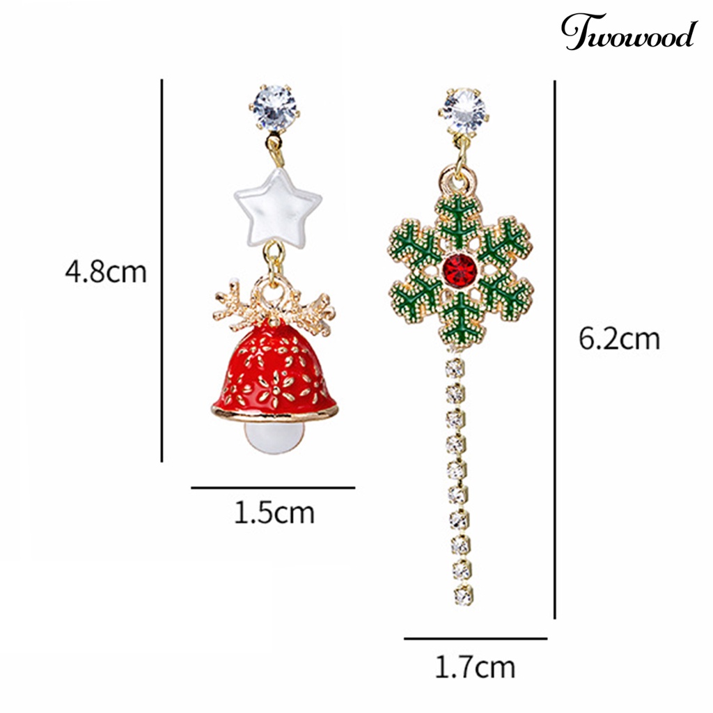 1 Pasang Anting Stud Rumbai Panjang Asimetris Desain Snowflake Bell Natal Aksen Berlian Imitasi