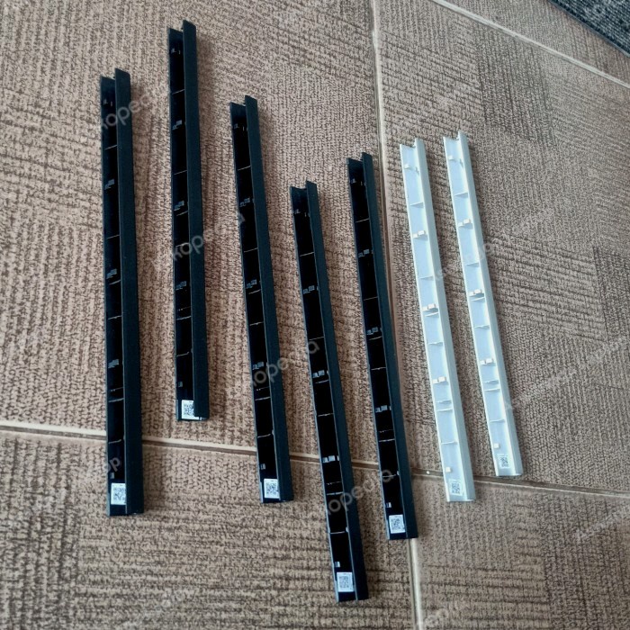 TUTUP ENGSEL LAPTOP LENOVO IDEAPAD 320 330