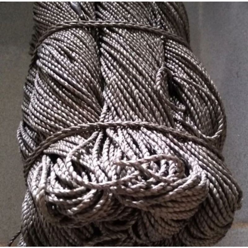 

Tali_Tampar_Rafia_warna_hitam_diameter_1mm_(2ply)