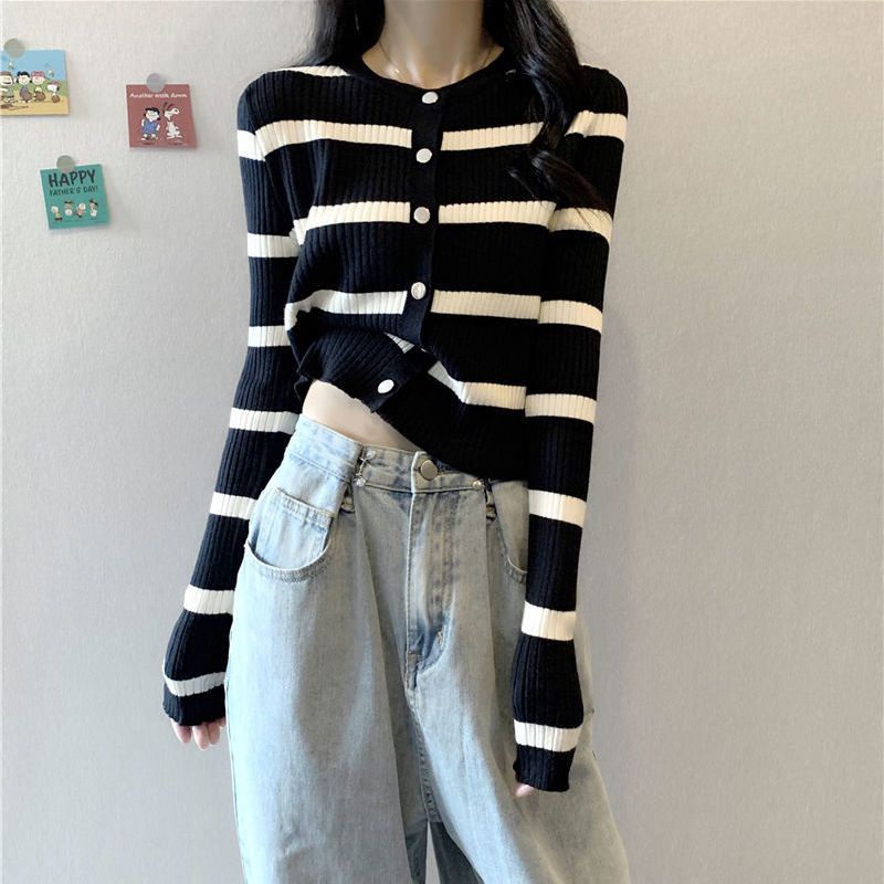 YIU YIU Rajut - Korea Cardigan Rajut Crop Stripe Sweater Cardigan Lengan Panjang