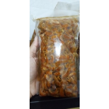 

makaroni pedas gurih extra daun jeruk