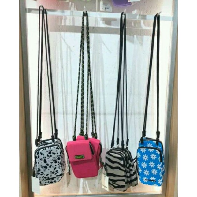 Jastip Tas Phone Pull&Bear/Tas Handphone Pull&Bear/Phone Bag Pull&Bear
