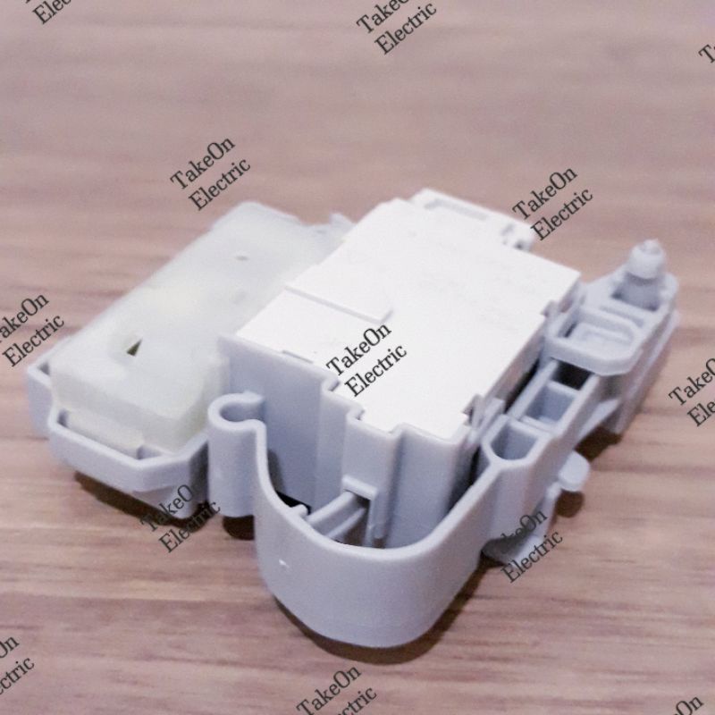 DOOR LOCK SWITCH PINTU MESIN CUCI ELECTROLUX EWF10843 ewf85743 ewf80743 ewf12843 ewf10847 ewf85747