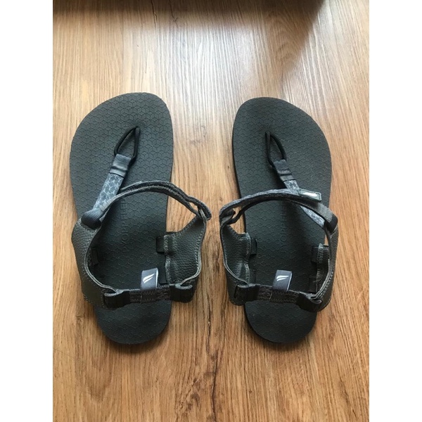 Sandal Pyopp Fledge/Tapak BRefoot Flip Flops preloved