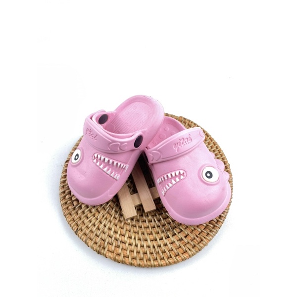 Sandal anak-anak balita bahan karet karakter hiu versi non-slip sandal pantai untuk anak-anak laki-laki dan perempuan uk 19-24 - YT-339