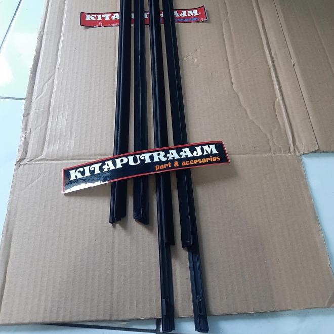 Pelipit Kaca Luar Avanza Xenia Vvti / Karet Pelipit Kaca Avanza