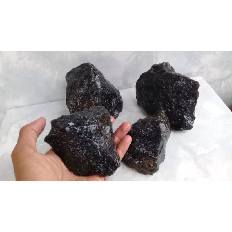 Batu obsidian hitam/batu kaca/batu penangkal negatif
