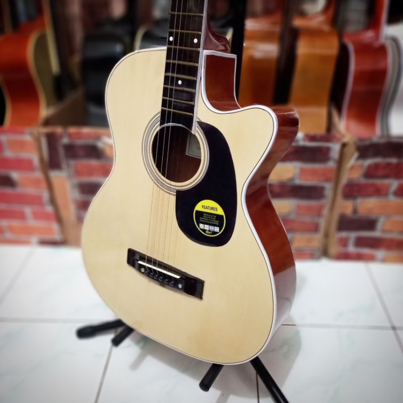 Gitar Akustik Cort Custom Tanam Besi (Free Pik &amp; Kunci L)