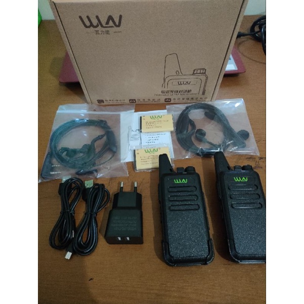 HT WLN/WLAN KD-C1 2 UNIT / 1 BOX WALKIE TALKIE TOW WAY FREE  EARSET