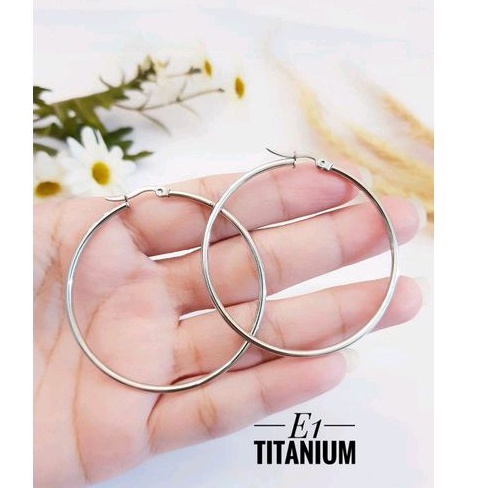 anting titanium silver  At01