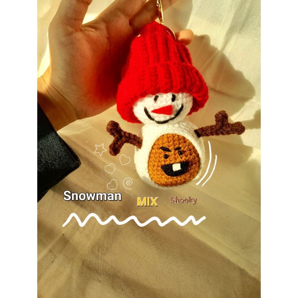 Snowman BTS Crochet Shooky/ Snowman Shooky Suga BTS/ Gantungan Kunci Rajut Natal