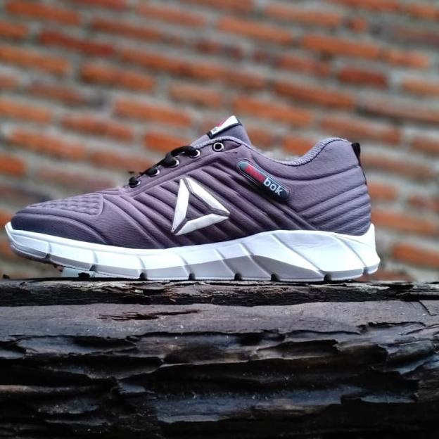 sepatu pria Reebok - Abu-abu, 39