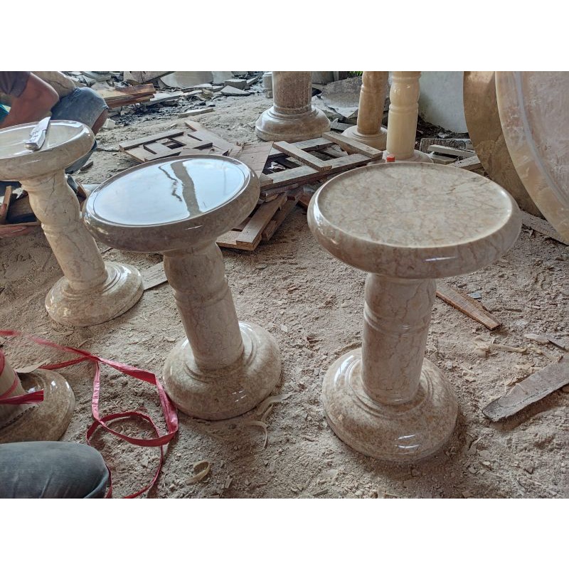 kursi bulat batu marmer krem