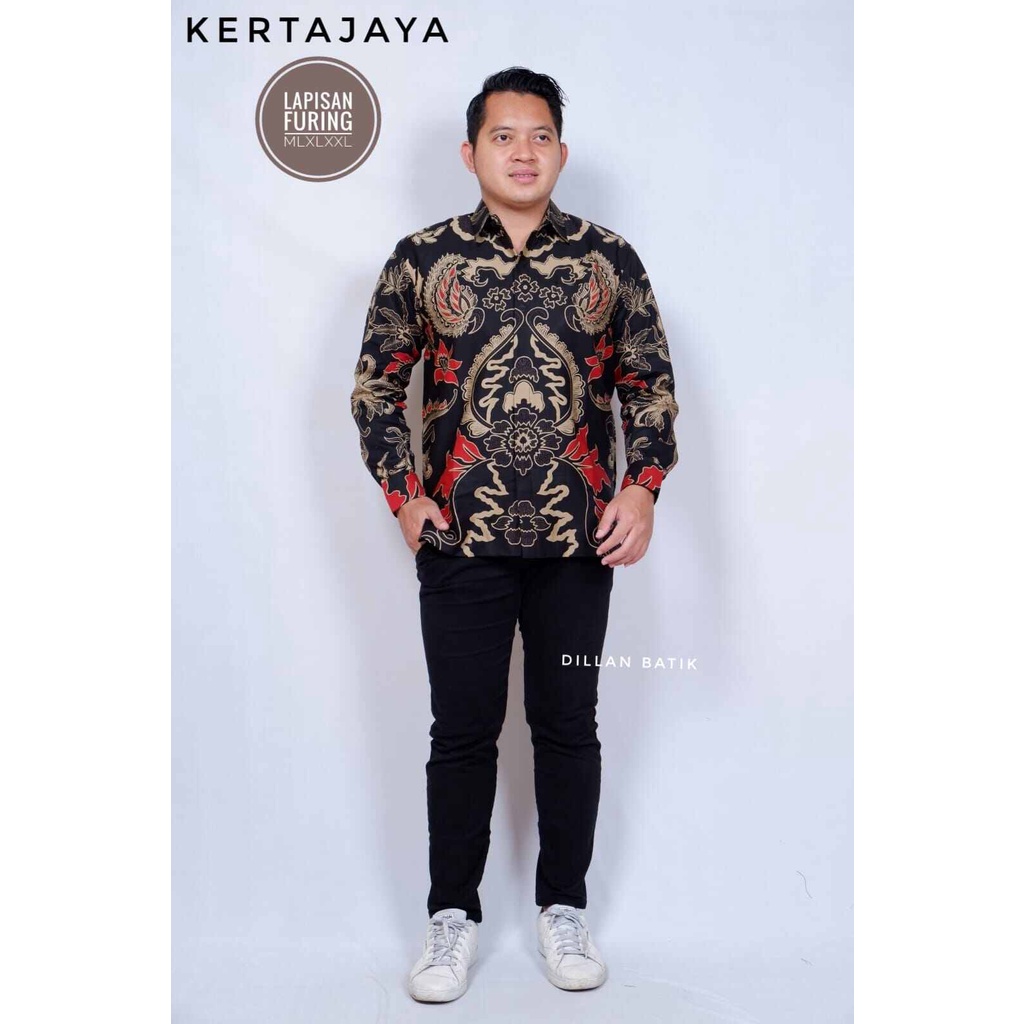 Kemeja Batik PREMIUM Pria Terbaru Warna Merah Hitam Full Furing / Baju Batik Cowok Keren Terbaru / Hem Batik Panjang Warna Hitam Merah Bahan Katun Premium Solo KERTAJAYA / Batik Mewah Lengan Panjang Terlaris / Baju Batik Premium Kekinian