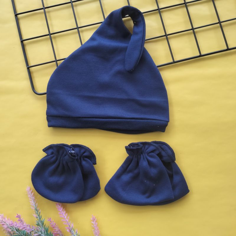 set topi sarung tangan kaki bayi polos