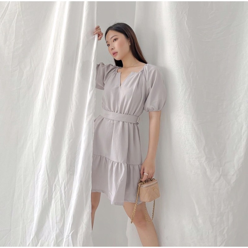 LOLY PUFFY SLEEVE MINI RUFFLES DRESS KOREA - V NECK DRESS WITH BELT FORMAL STRETCHY - PETITE FRIENDLY DRESS PESTA - MINI DRESS KONDANGAN - DRESS PESTA SEXY - BRIDESMAID DRESS - VINTAGE SUMMER DRESS PANTAI
