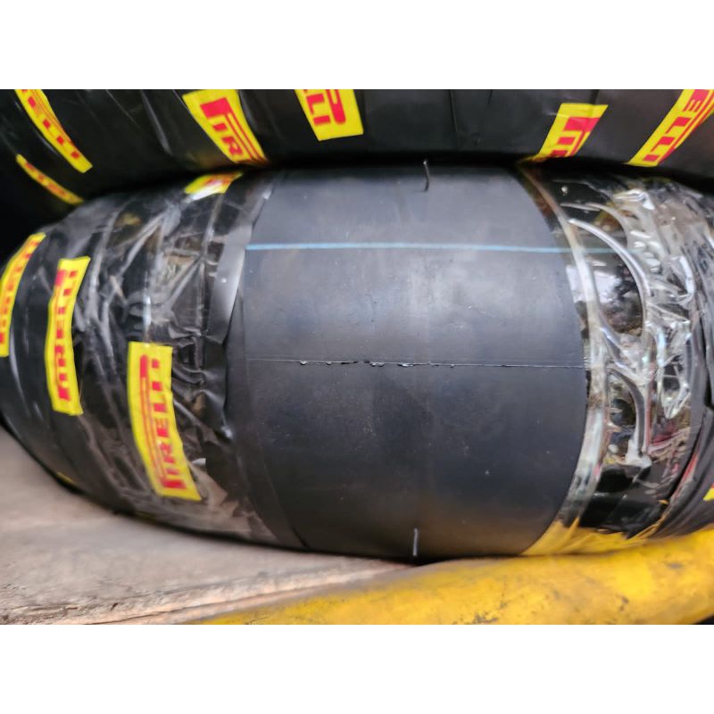 PIRELLI 100/80-10 DIABLO SUPERBIKE BAN SLICK VELG RING 10